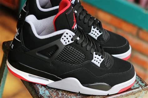 jordan retro 4 sole.